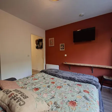 Le 540 - - Parking Apartment *